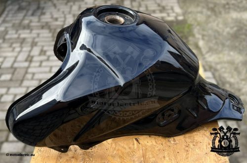 DL 650 V-Strom fuel tank